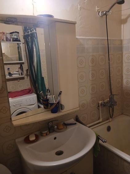 Apartament cu 3 camere în Popoveni