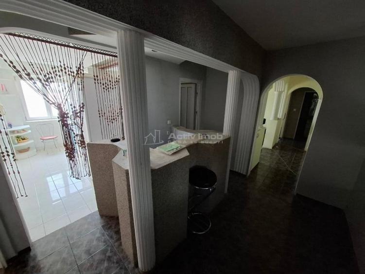 Apartament cu 4 camere decomandat în Ostroveni