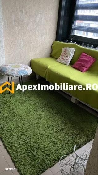 Apartament cu 3 camere semidecomandat în Grivița