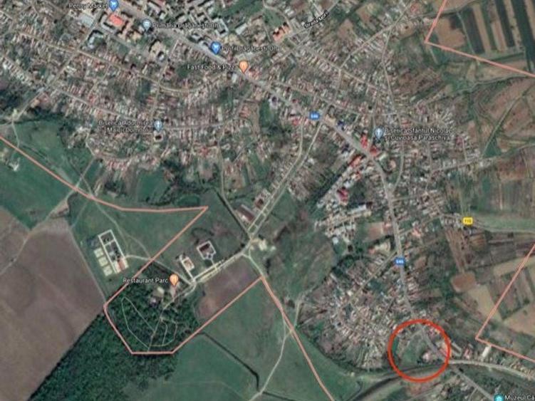 Teren Construcții intravilan de 10200 mp, în Central