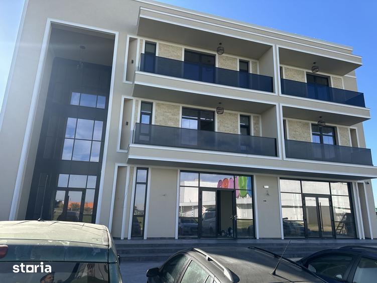 Spațiu comercial, de 500 mp, în Nord