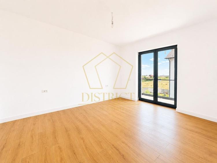 Apartament cu 4 camere decomandat în Torontalului