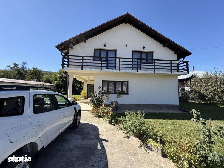 Casă cu 6 camere cu Teren 1050 Mp în Bălilești