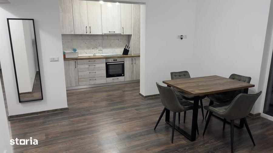Apartament cu 3 camere în Centura