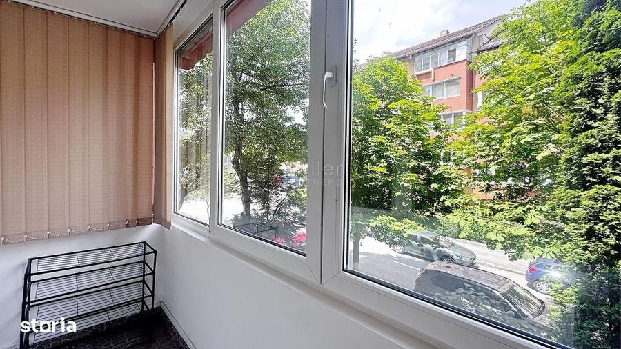 Apartament cu 4 camere în Noua