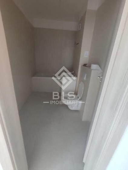 Apartament cu 2 camere decomandat în Exterior Est