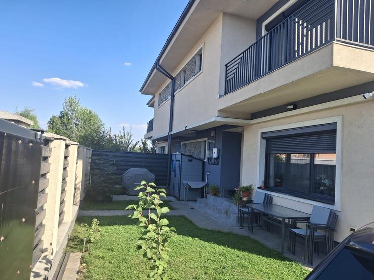Casă cu 4 camere în Central