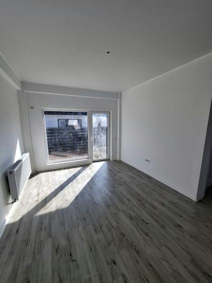 Casă cu 3 camere cu Teren 148 Mp în Central