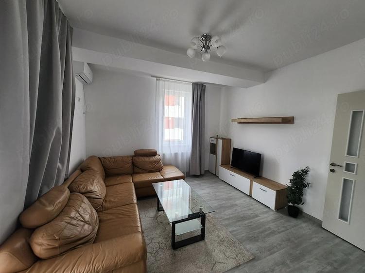 Apartament cu 2 camere decomandat în Roșu
