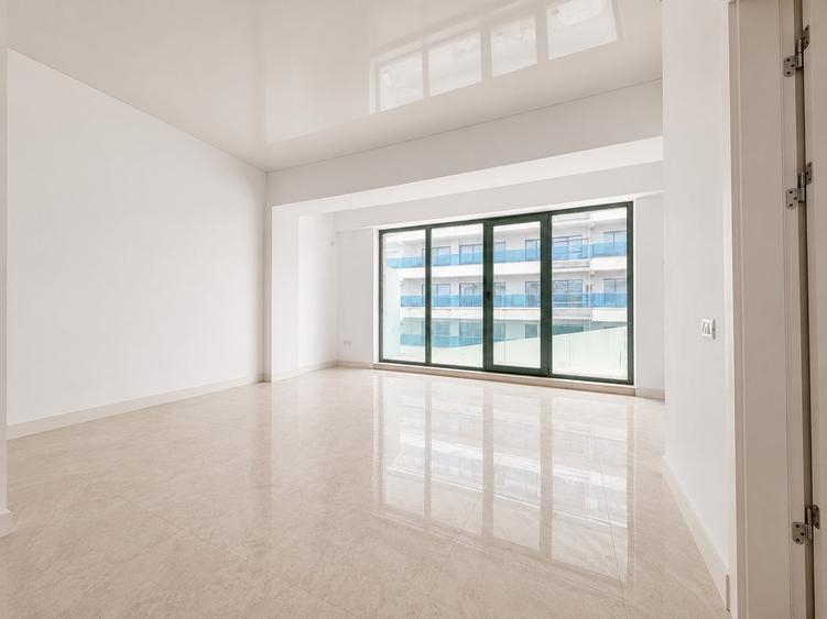 Apartament cu 3 camere decomandat în Mamaia