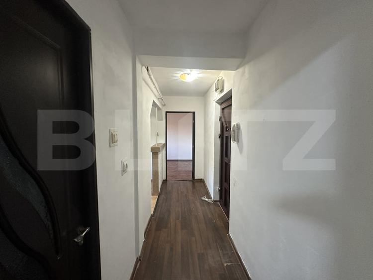 Apartament cu 2 camere decomandat în Botizului