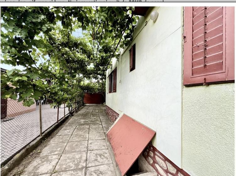 Duplex cu 4 camere cu Canalizare în Lazaret