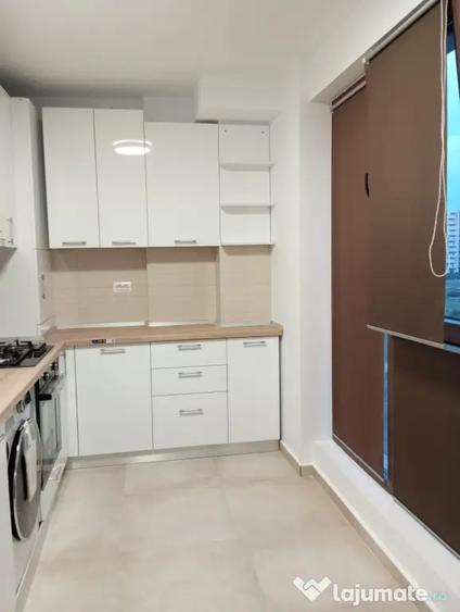 Apartament cu 3 camere decomandat, mobilat în Titan