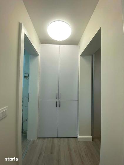 Apartament cu 3 camere semidecomandat în Micro 16
