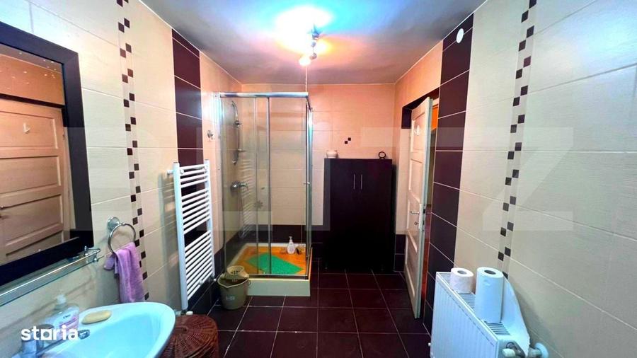 Casă cu 4 camere în Aronești
