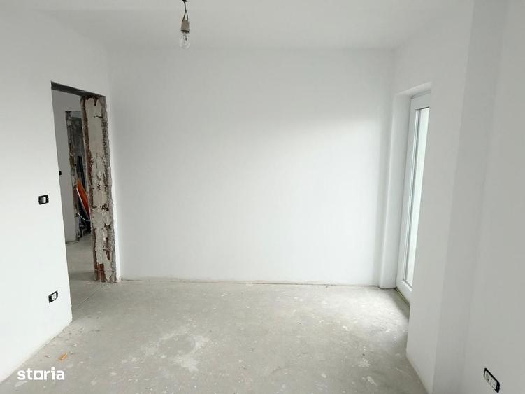 Apartament cu 3 camere în Mircea cel Bătrân