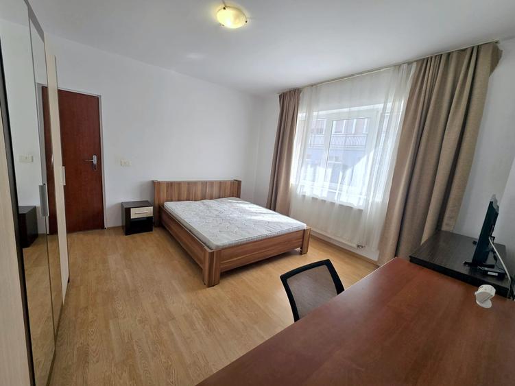 Apartament cu 2 camere decomandat, mobilat în Bună Ziua
