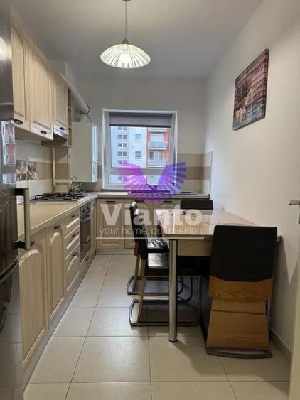 Apartament cu 3 camere semidecomandat în Șelimbăr