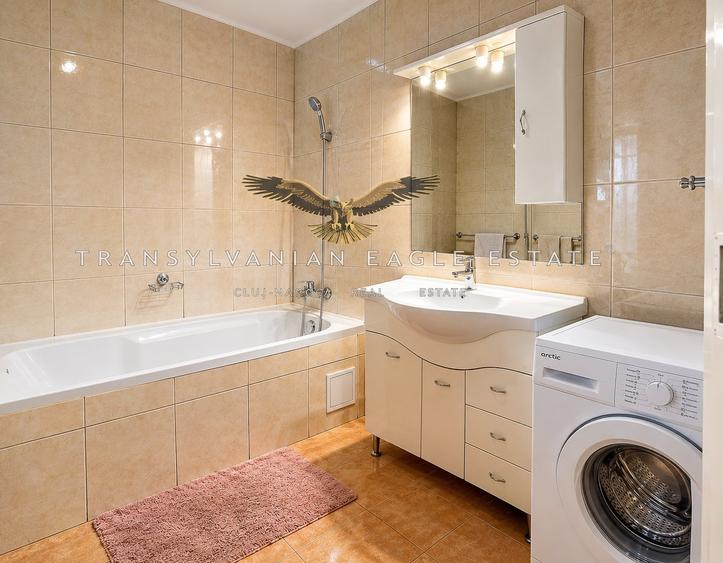 Apartament cu 2 camere decomandat, mobilat în Central