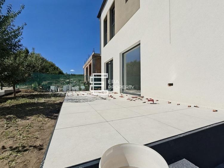 Casă individuală cu 4 camere cu Canalizare în Arhitecților - Calea Cisnădiei
