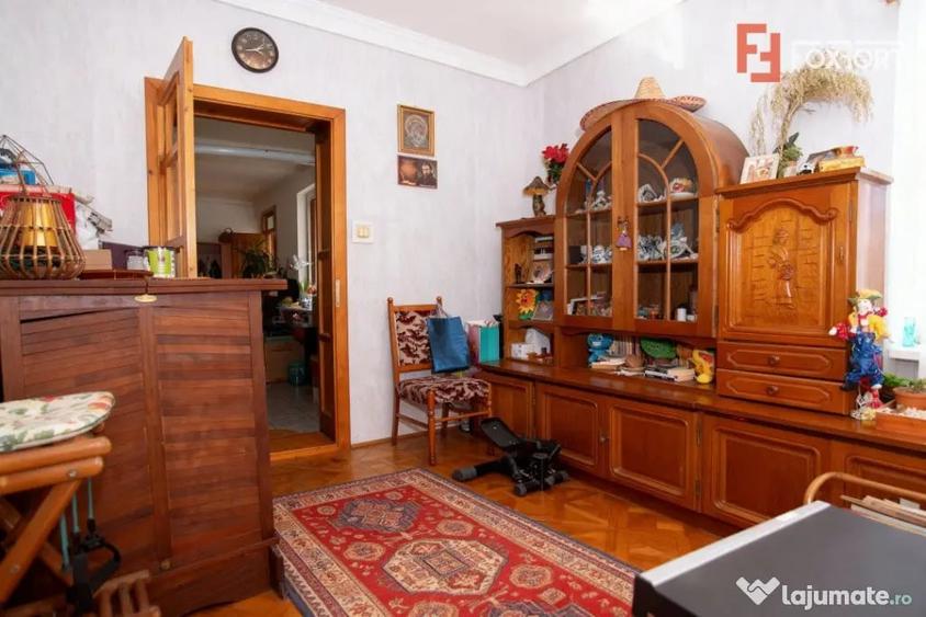Casă cu 4 camere cu Teren 694 Mp în Șega