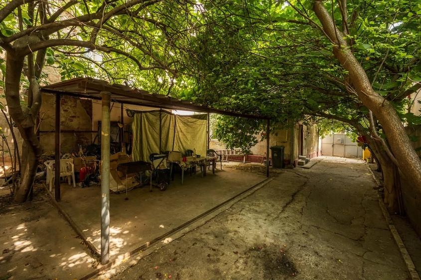 Casă cu Teren 459 Mp în Ferdinand
