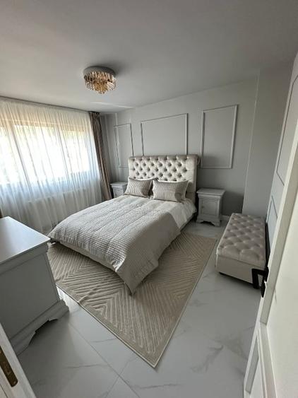 Casă individuală cu 5 camere cu Teren 800 Mp în Exterior Est
