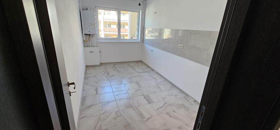 Apartament cu 3 camere decomandat în Sânpetru