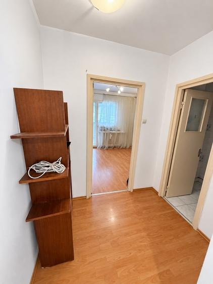 Apartament cu 4 camere decomandat în Colentina