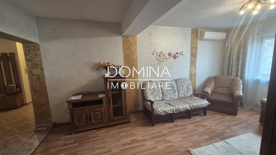 Apartament cu 3 camere semidecomandat, mobilat în Central