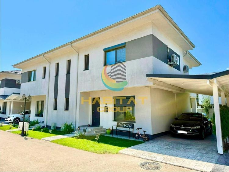 Duplex cu 4 camere cu Canalizare în Central