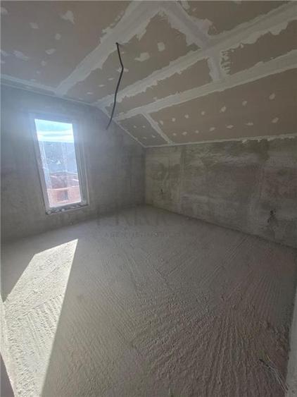 Duplex cu 3 camere cu Canalizare în Moșnița Nouă