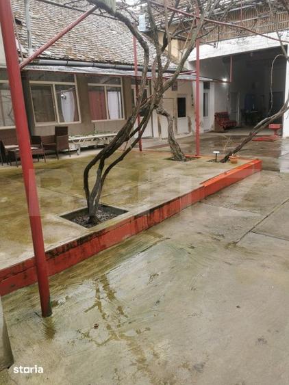 Casă cu 6 camere cu Teren 1500 Mp în Central