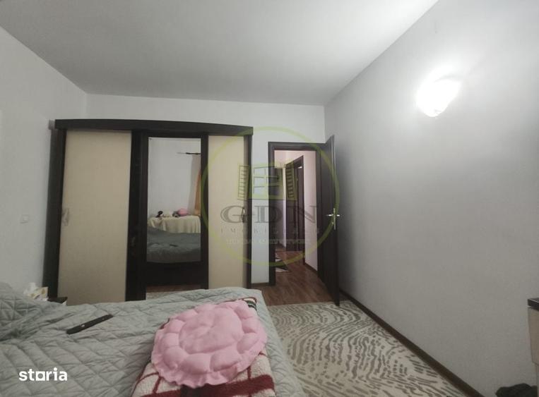 Casă cu 4 camere în Șimnicu de Jos