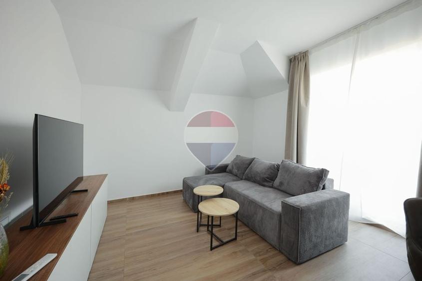 Apartament cu 2 camere nedecomandat, mobilat în Sânmartin