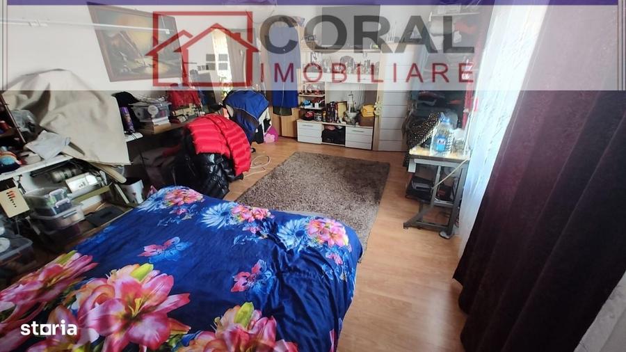 Casă cu 4 camere în Decebal