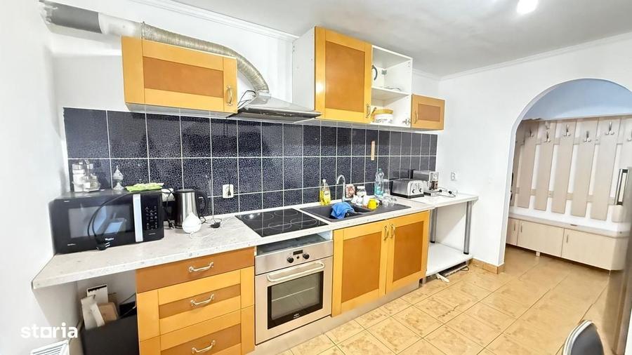 Apartament cu 3 camere decomandat în Decebal
