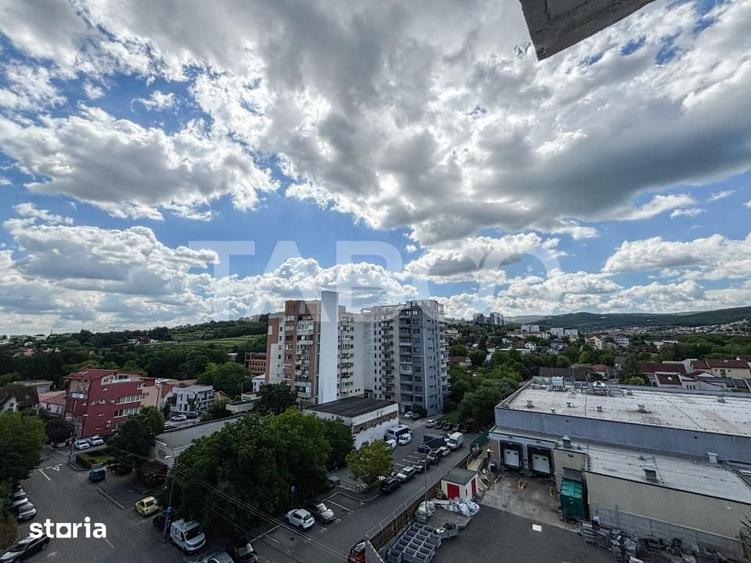 Garsonieră decomandată în Plopilor