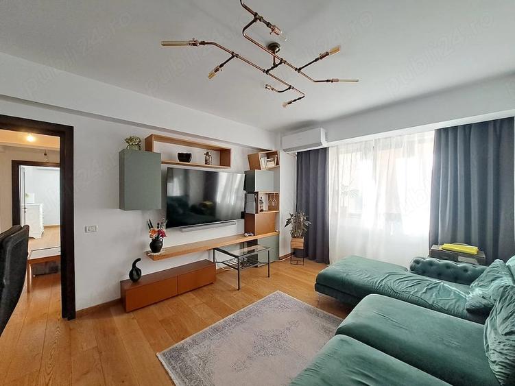 Apartament cu 3 camere decomandat în Galata