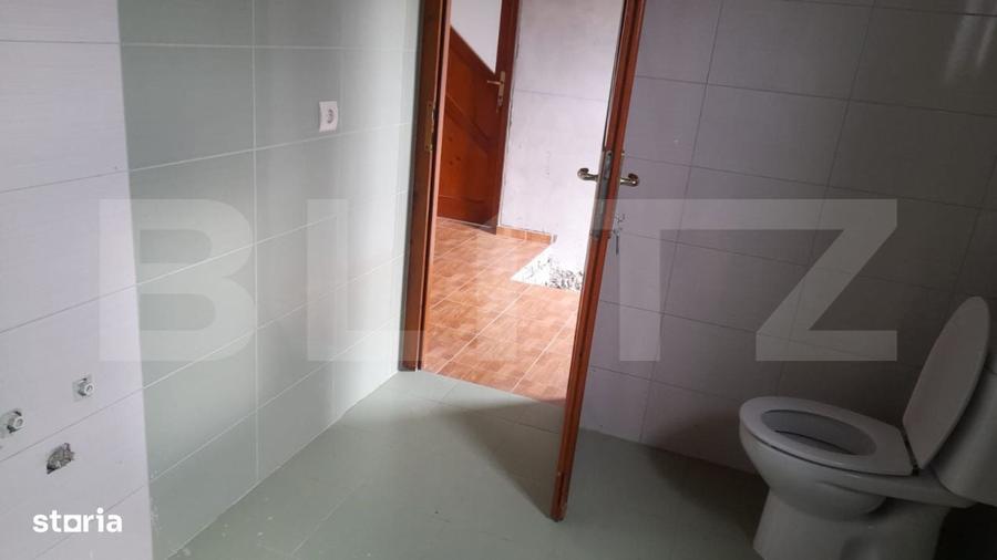Casă cu 4 camere în Chiraleș