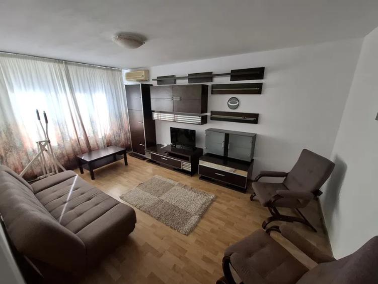 Apartament cu 2 camere decomandat în Ozana