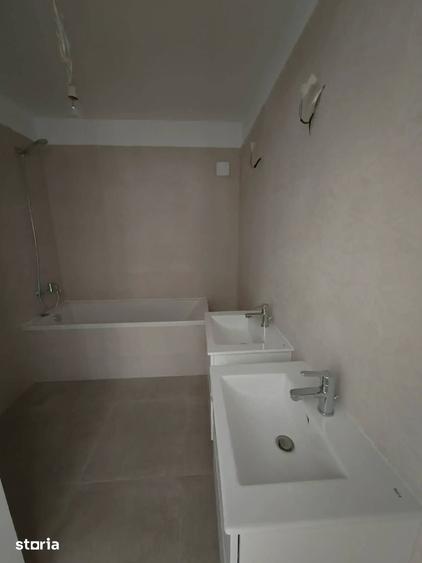 Apartament cu 3 camere decomandat în Străulești