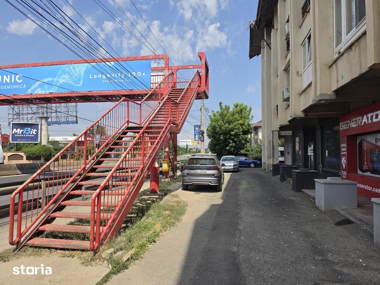 Spațiu comercial, de 90 mp, în Central