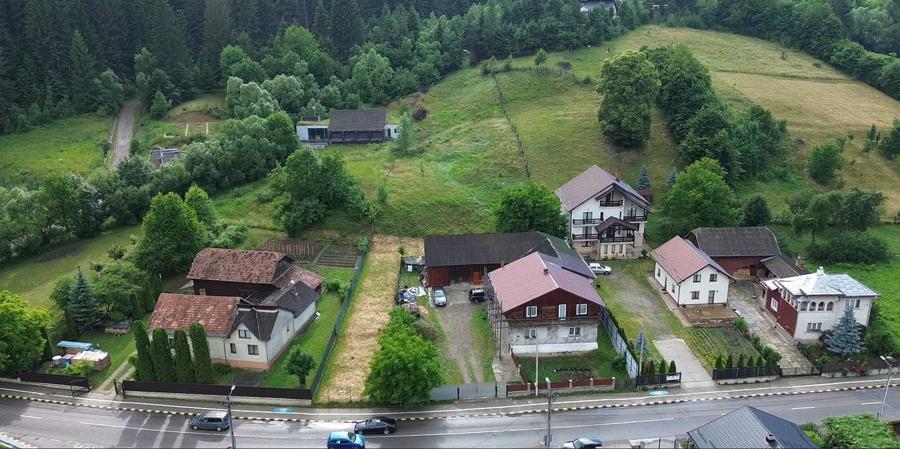 Teren de 8300 mp, în Voroneț