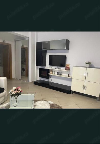 Apartament cu 3 camere decomandat în Găvana