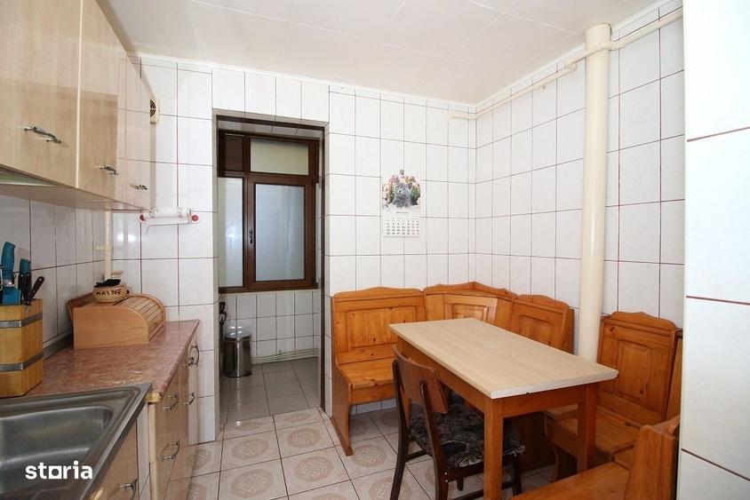 Apartament cu 3 camere decomandat în Alecu Russo
