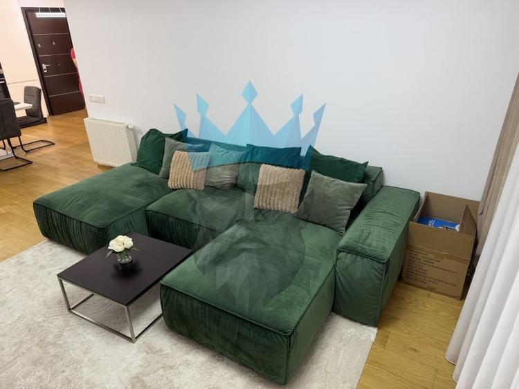 Apartament cu 3 camere semidecomandat, mobilat în Pipera