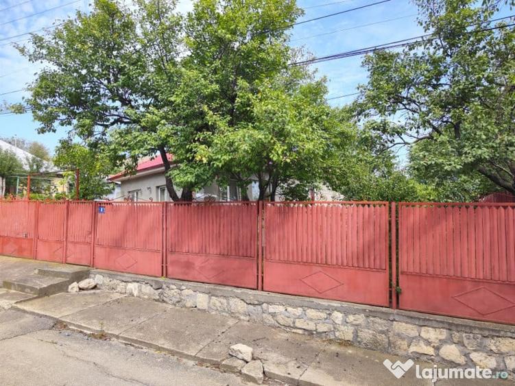 Casă cu 4 camere cu Teren 817 Mp în Perșunari (Gura Vadului)