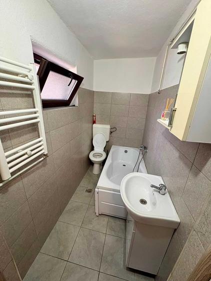 Apartament cu 2 camere decomandat în Buziașului