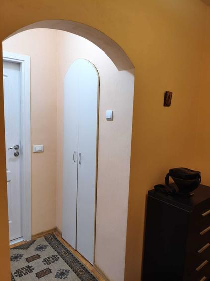 Apartament cu 2 camere decomandat în 1 Decembrie 1918